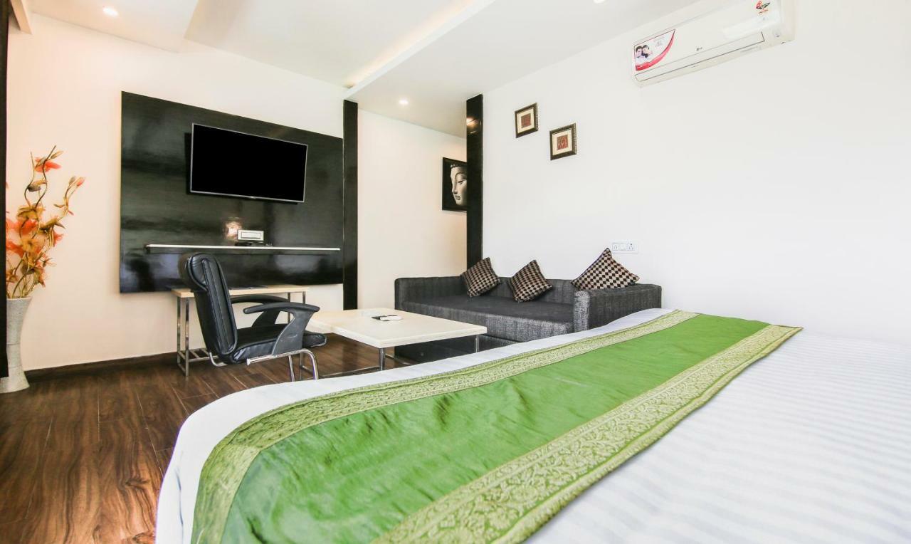 Treebo Trend Lavish Inn Dharamshala Bagian luar foto