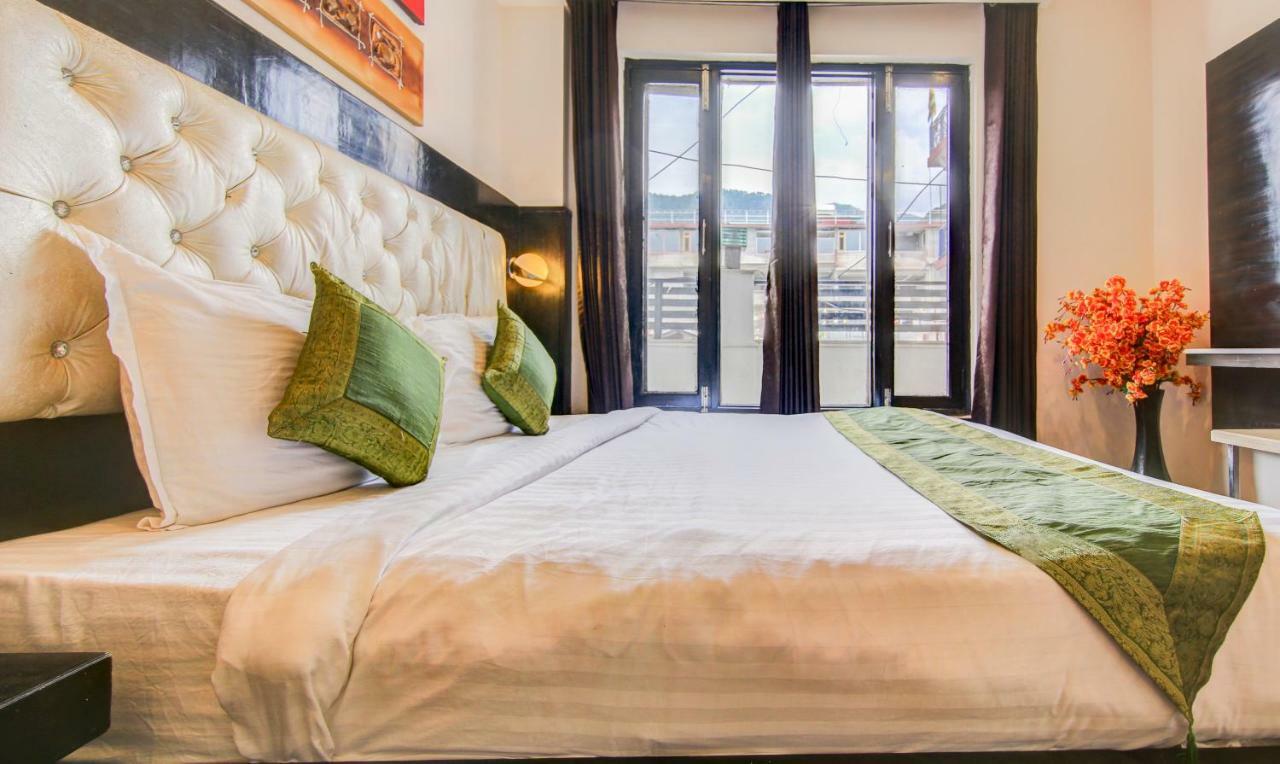 Treebo Trend Lavish Inn Dharamshala Bagian luar foto