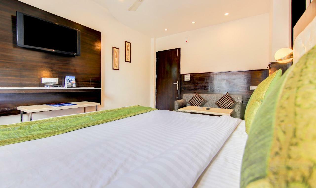 Treebo Trend Lavish Inn Dharamshala Bagian luar foto