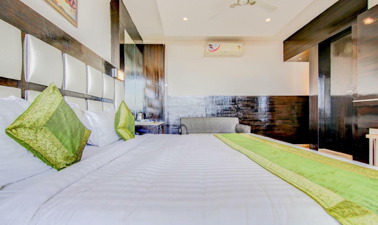 Treebo Trend Lavish Inn Dharamshala Bagian luar foto