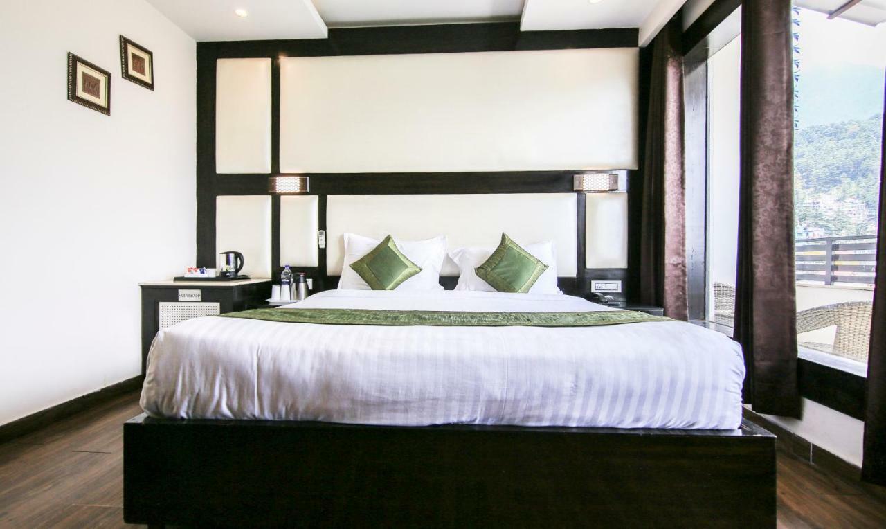 Treebo Trend Lavish Inn Dharamshala Bagian luar foto